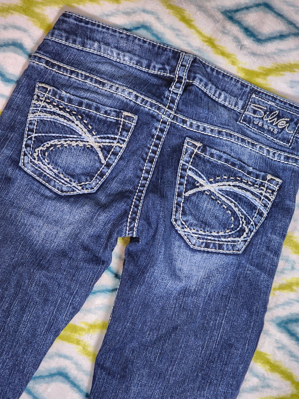 Silver Jeans Low Rise Blue Ankle-Length Jeans - Picture 10 of 11